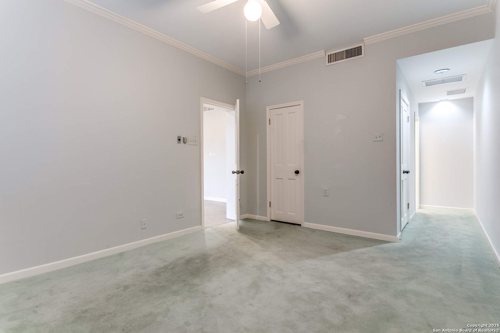 4001 N New Braunfels 202