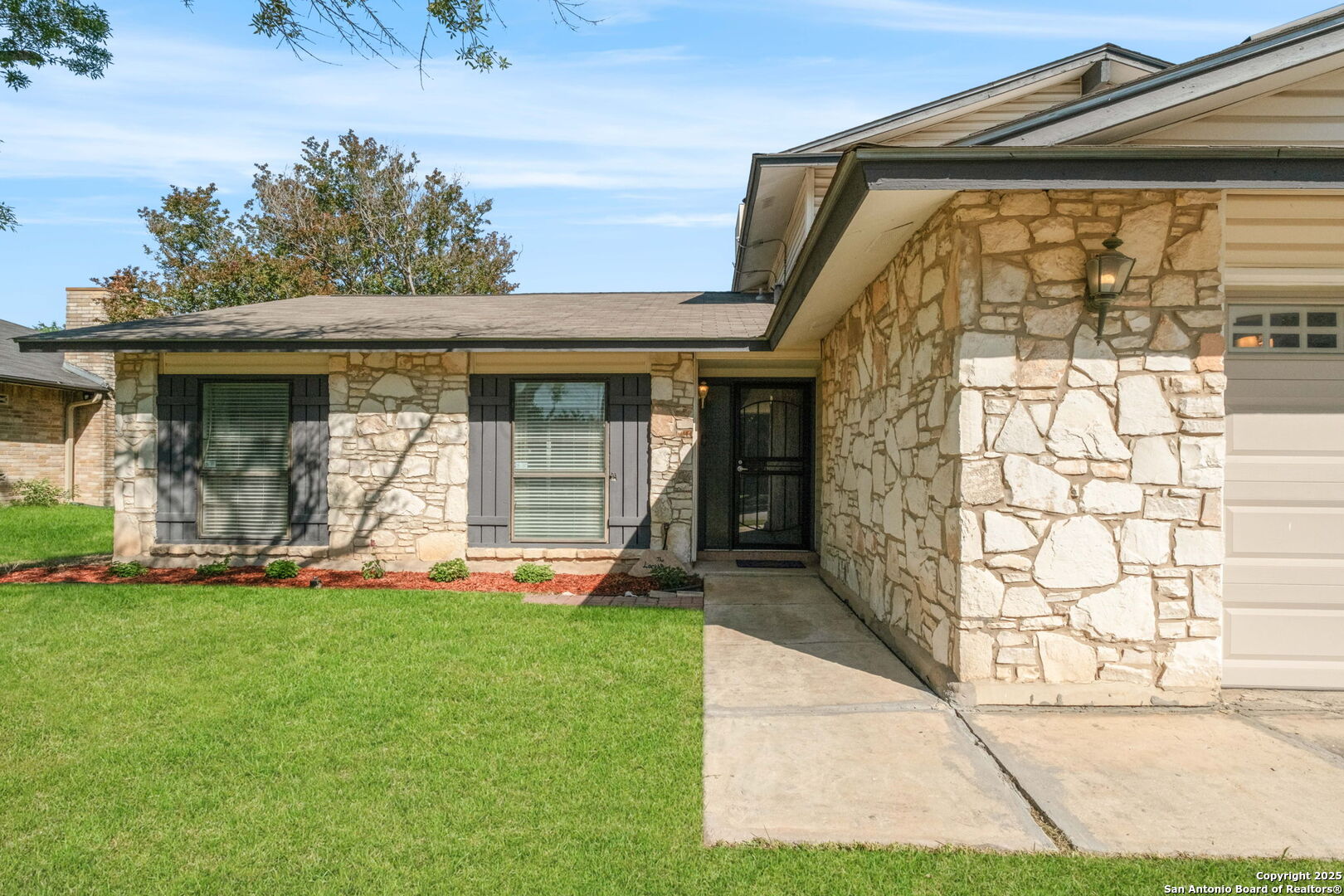 14035 Boulder Oaks