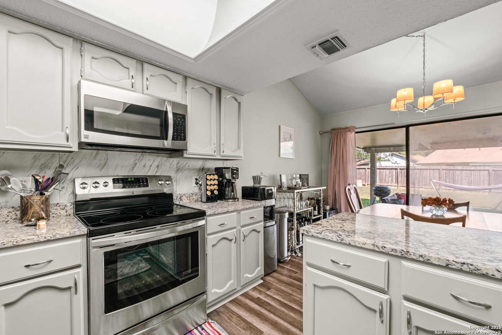 14035 Boulder Oaks
