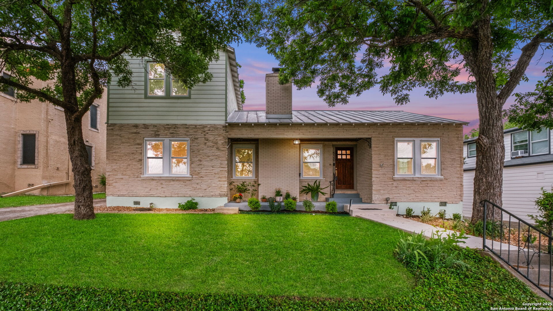 520 Pershing Ave