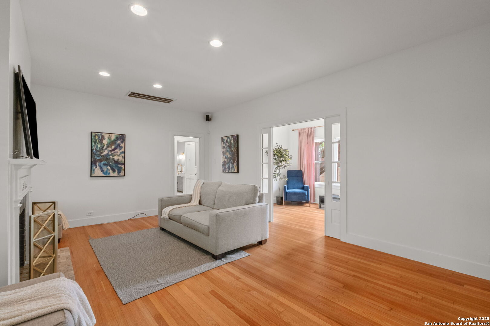 520 Pershing Ave
