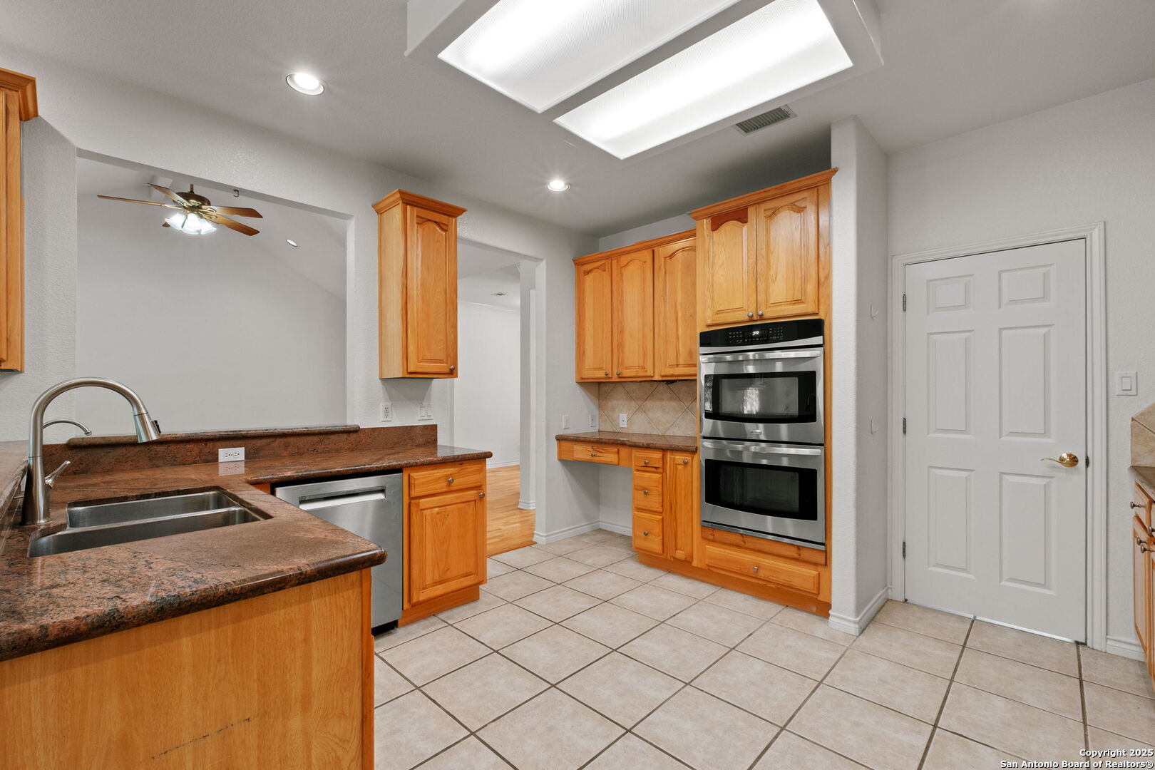 16134 San Cayetano