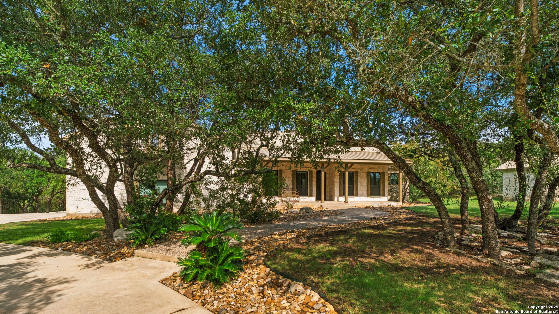 16134 San Cayetano