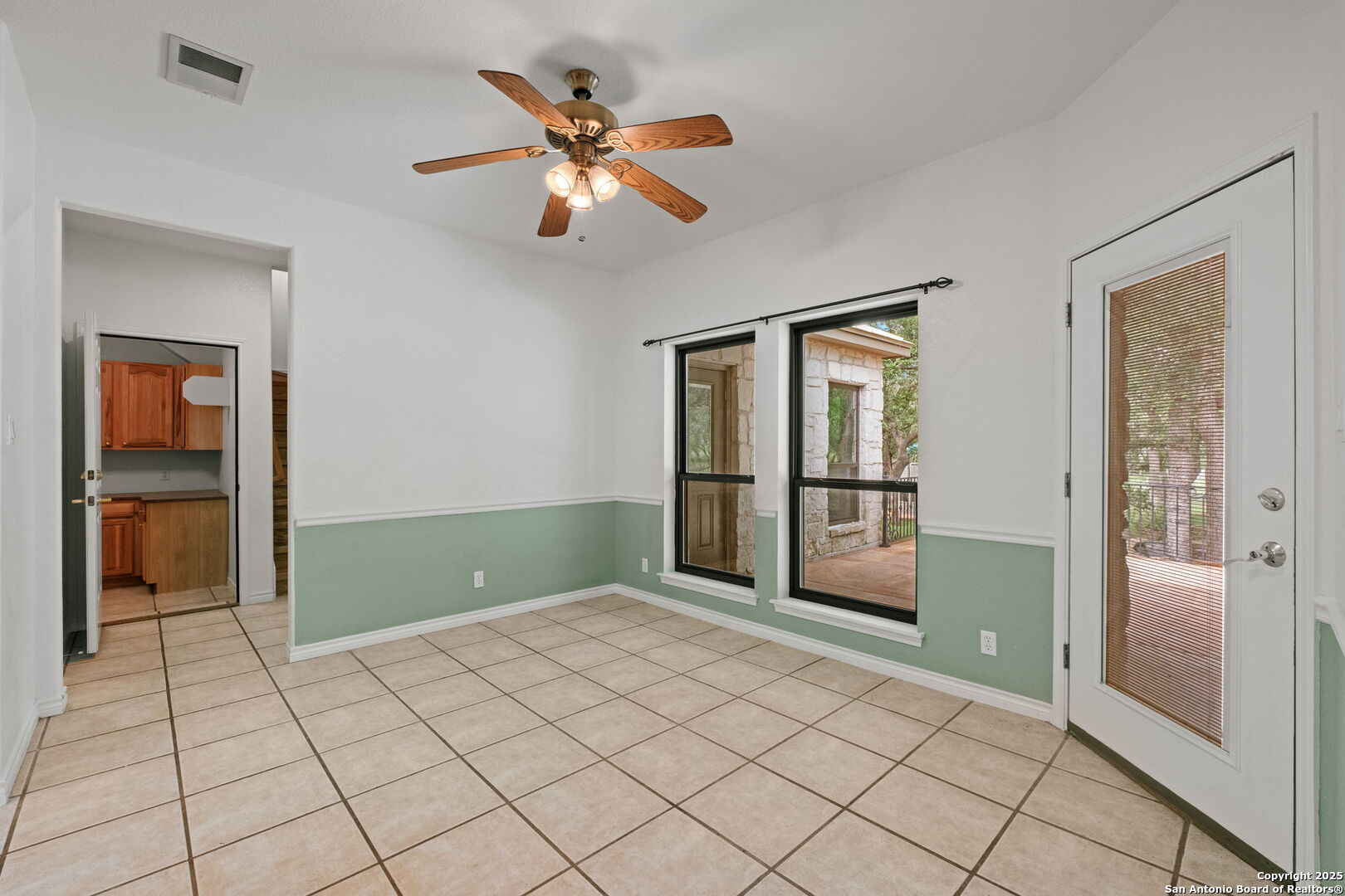 16134 San Cayetano
