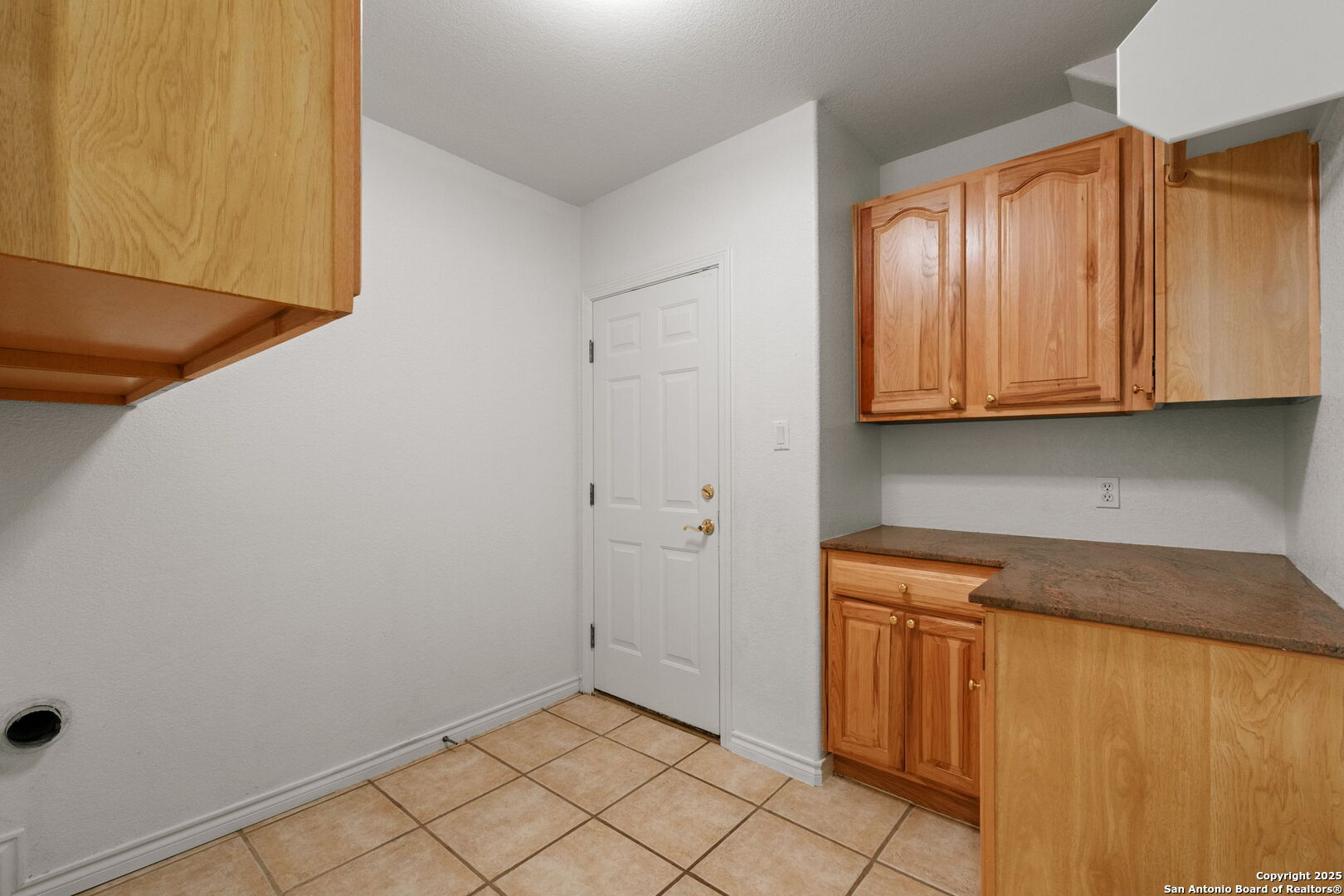 16134 San Cayetano
