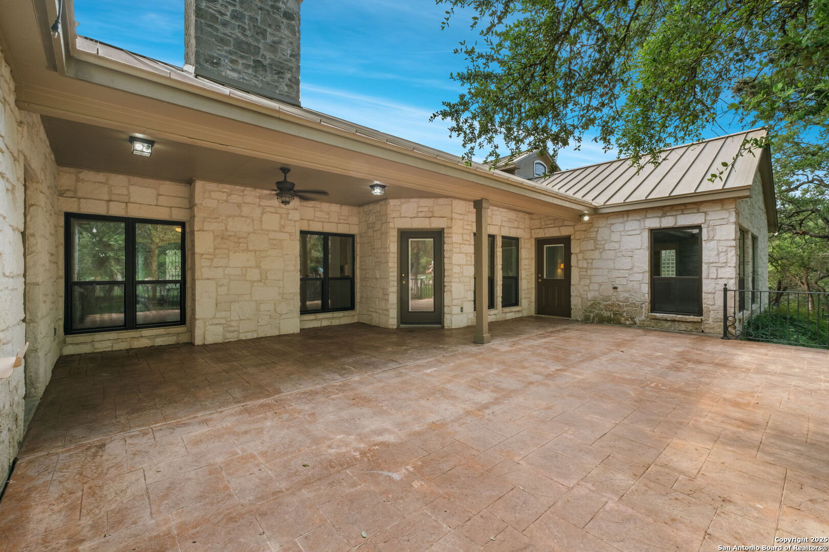 16134 San Cayetano