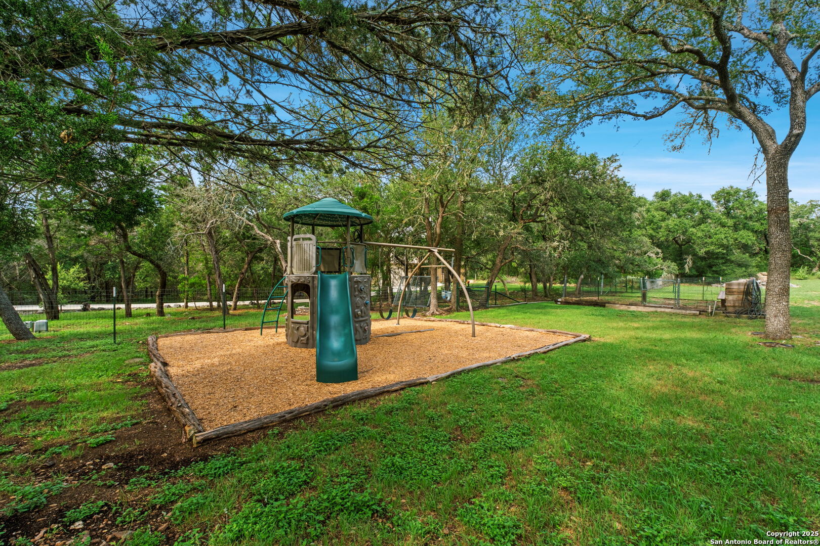 16134 San Cayetano