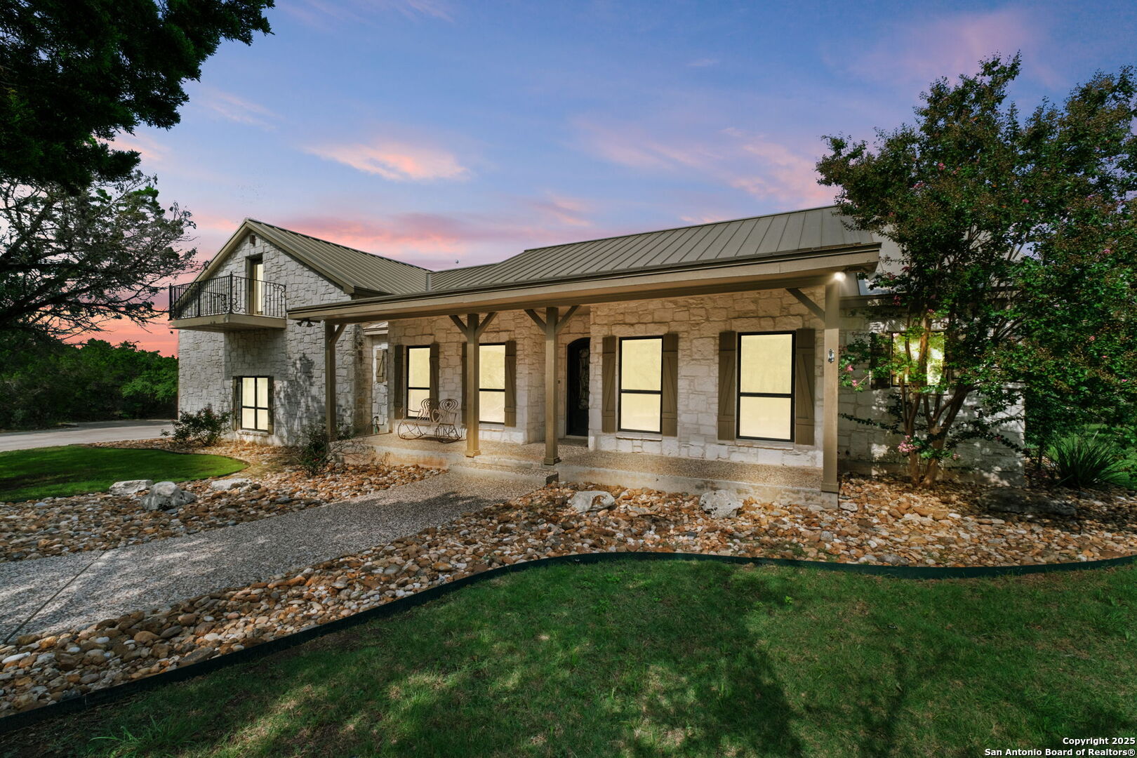 16134 San Cayetano