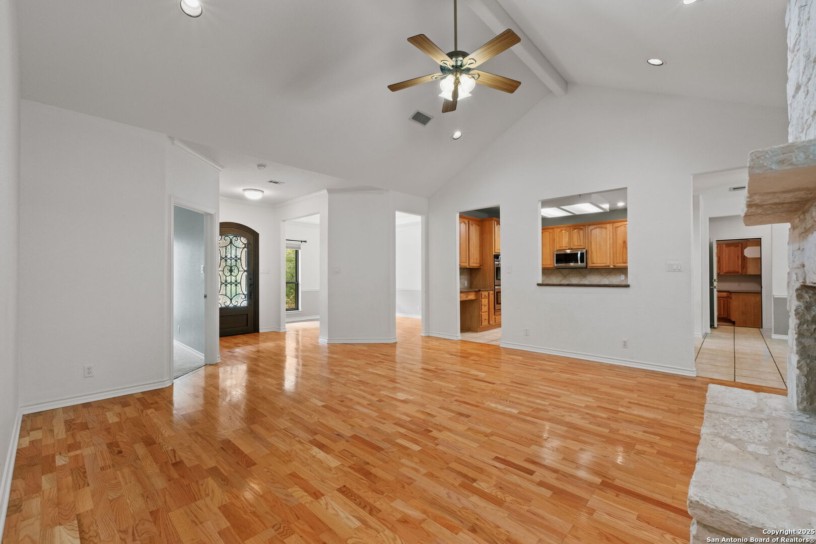 16134 San Cayetano