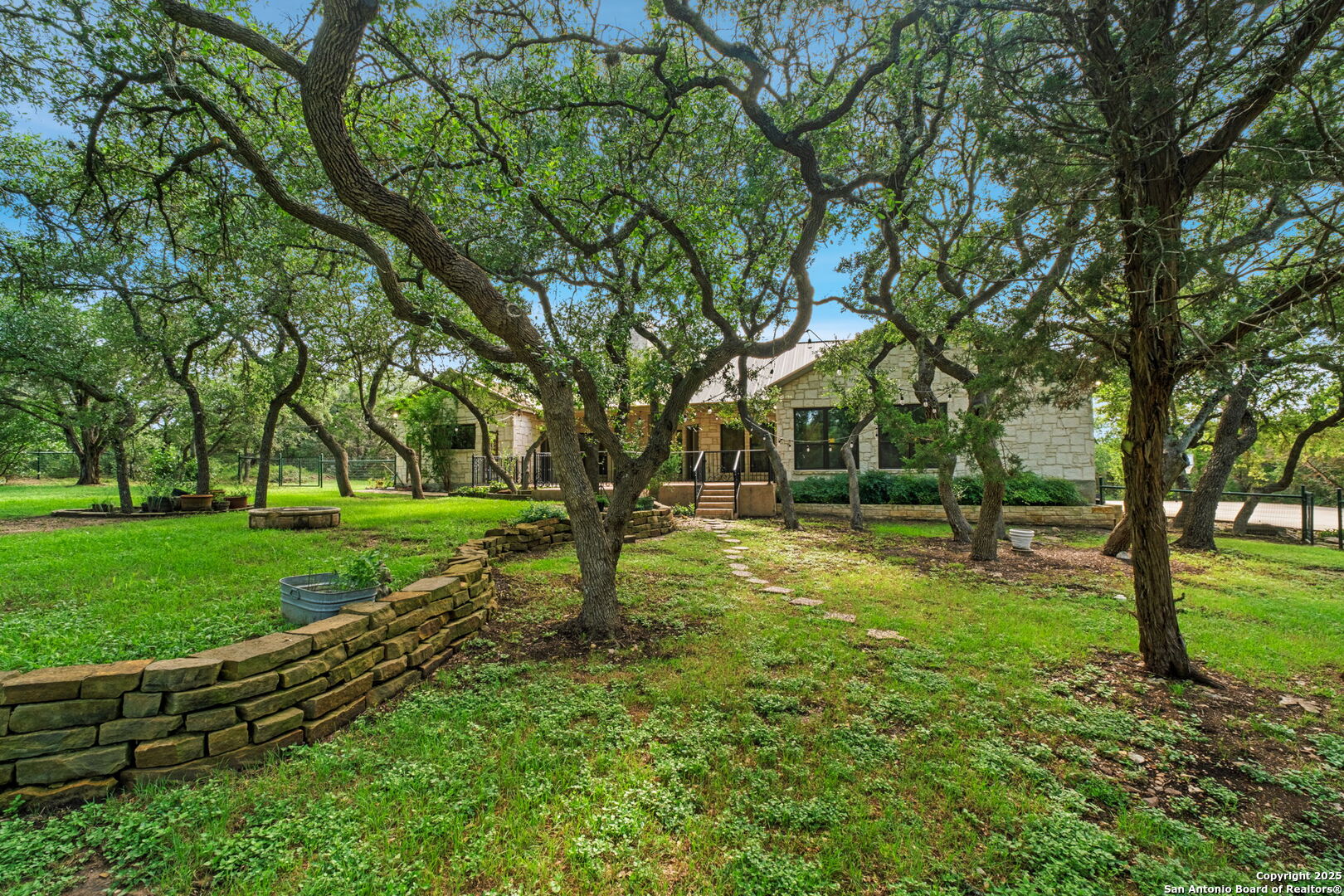 16134 San Cayetano