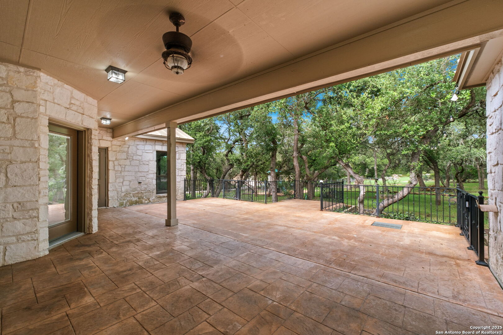 16134 San Cayetano