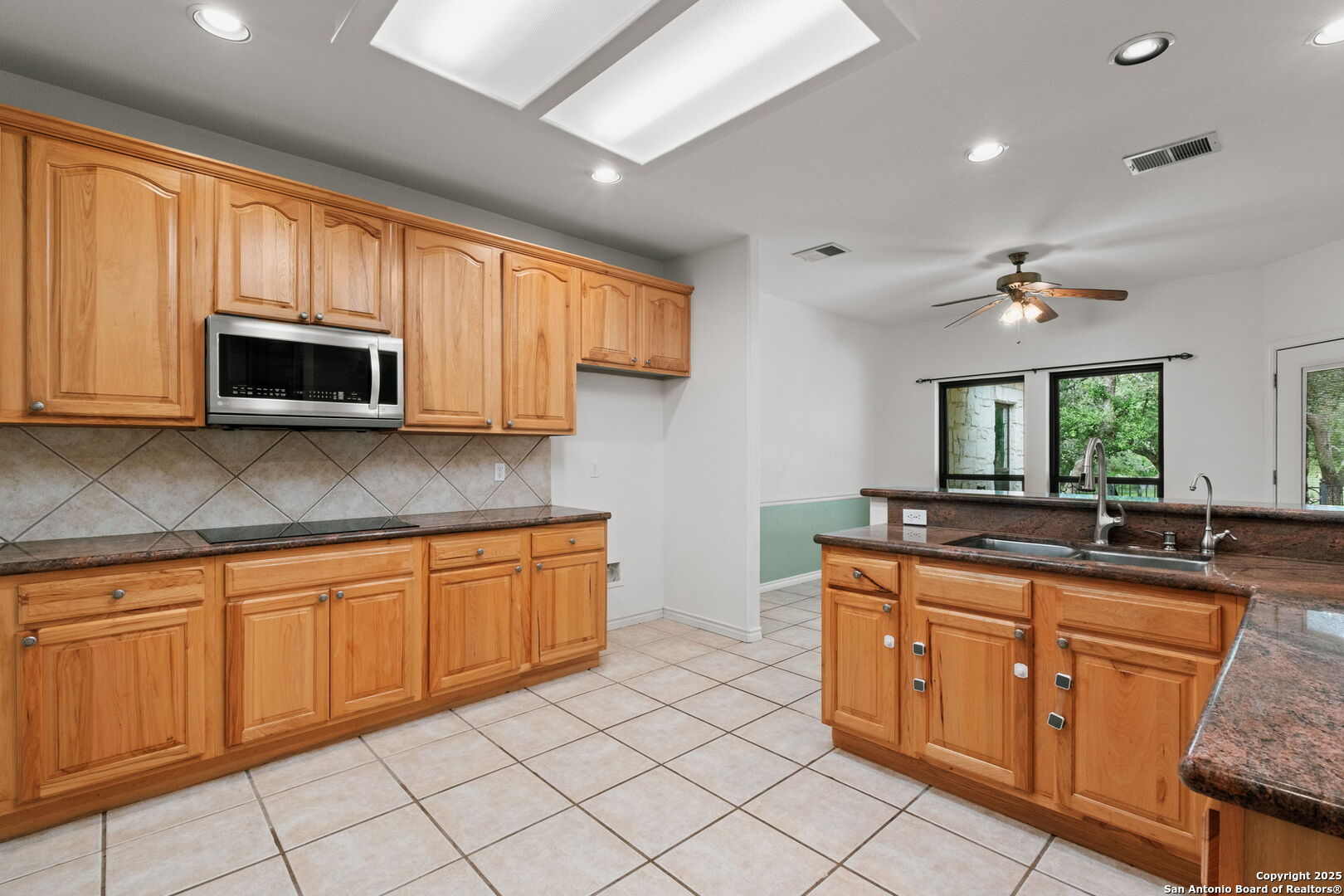 16134 San Cayetano