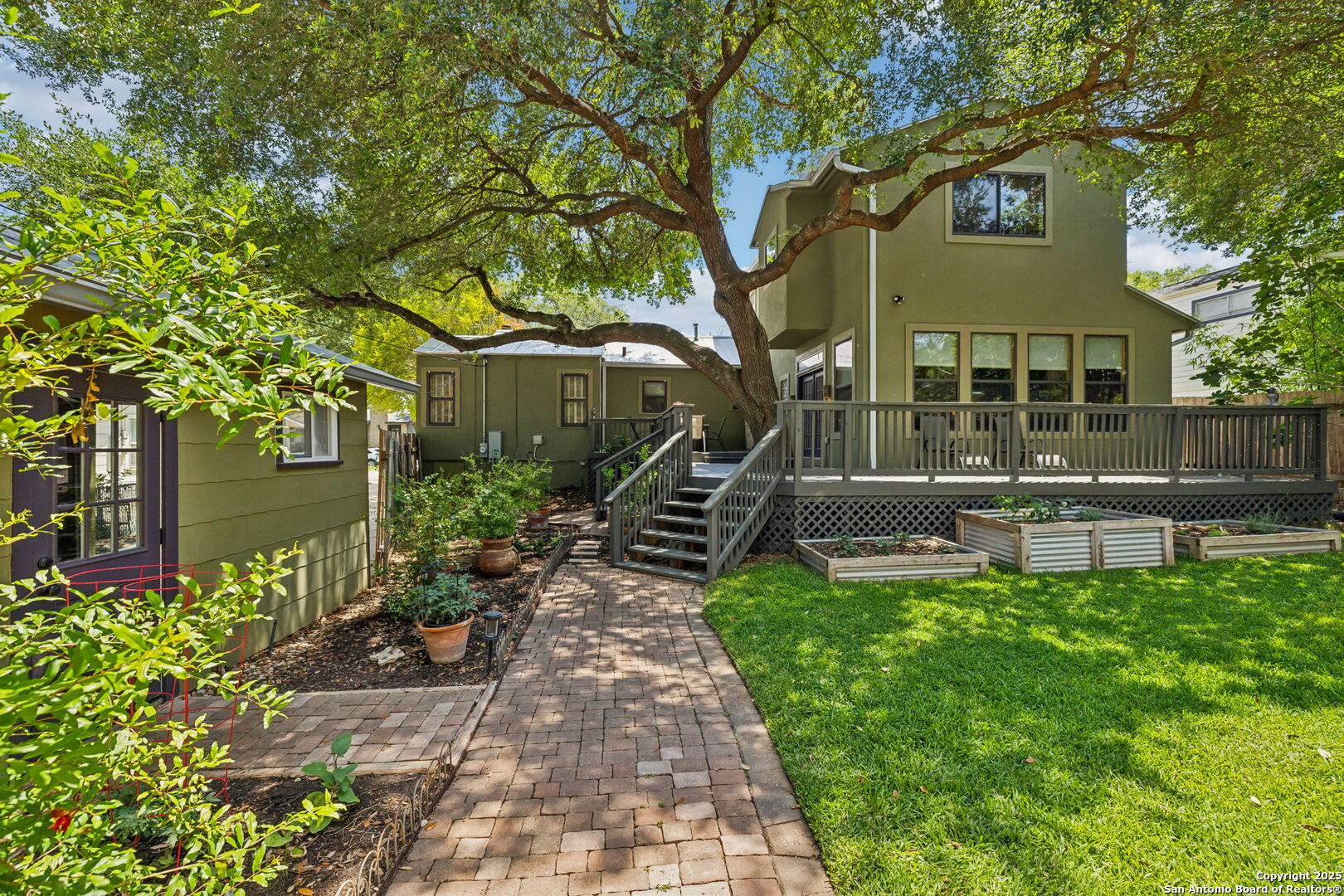 261 fair oaks