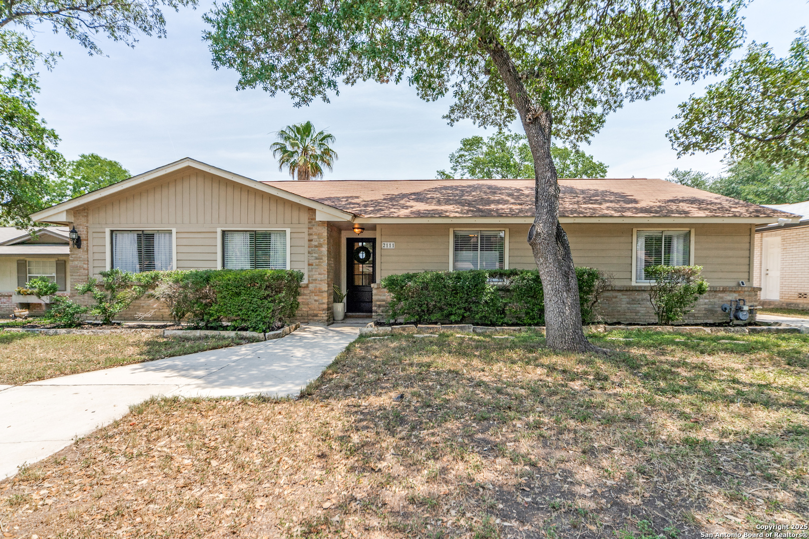 2111 PEACH BLOSSOM ST