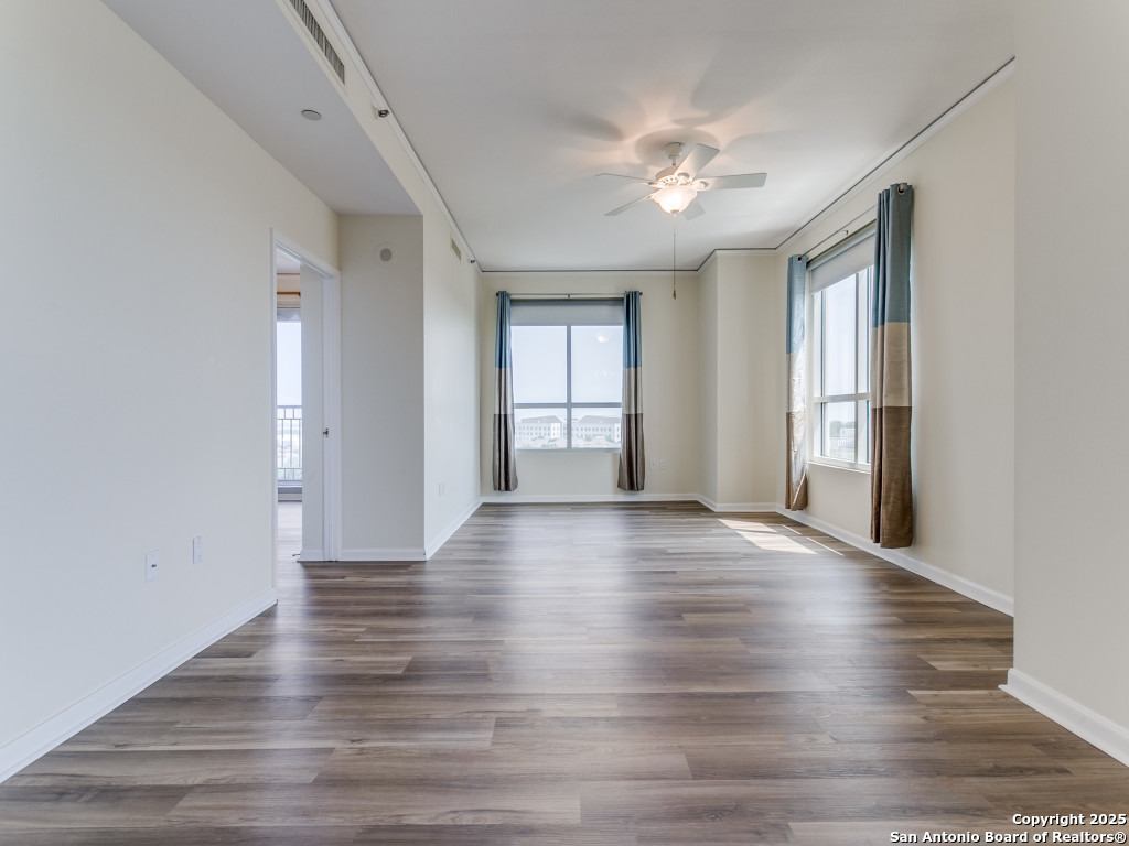1 Towers Park Ln 612