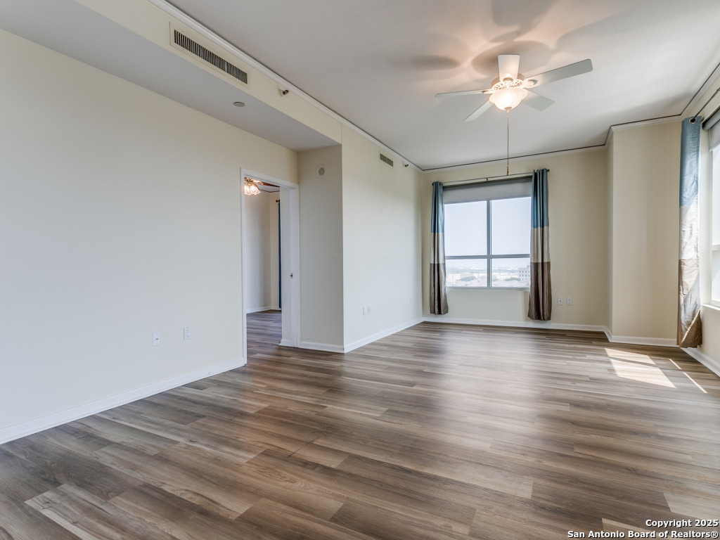 1 Towers Park Ln 612