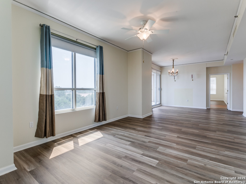 1 Towers Park Ln 612