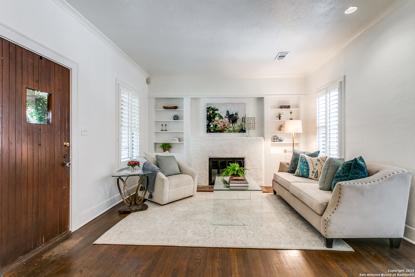315 W Lullwood