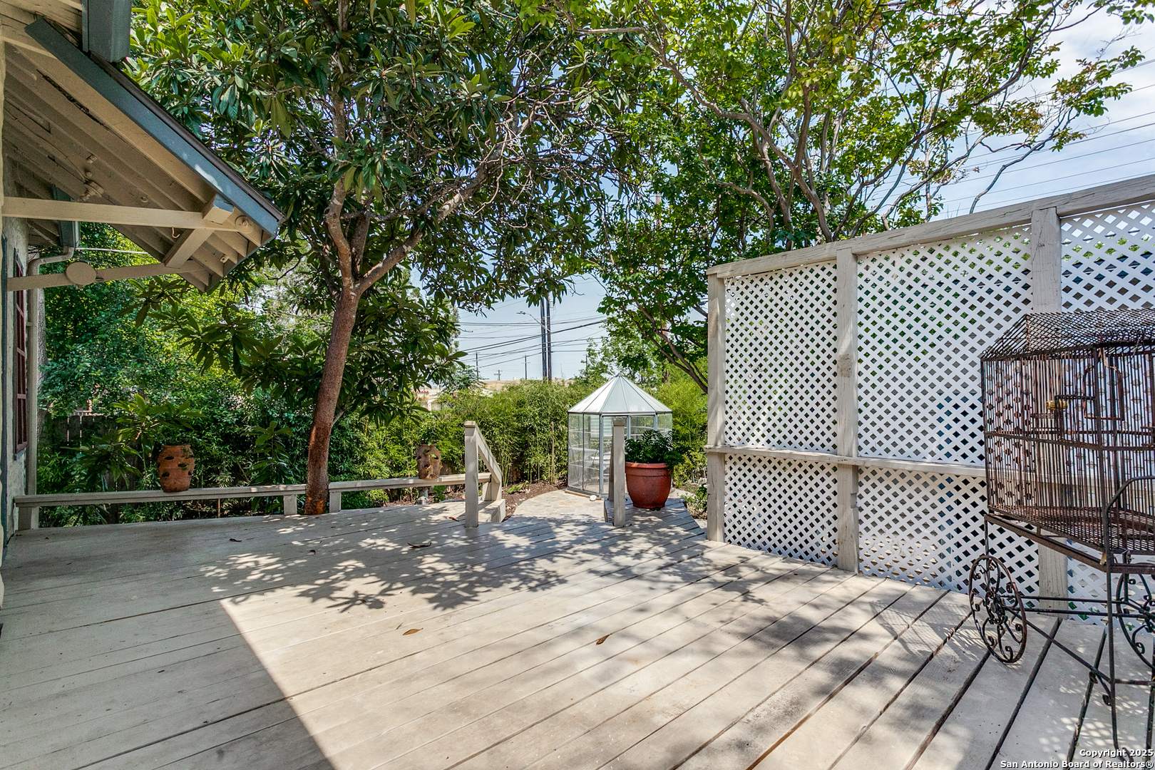 315 W Lullwood