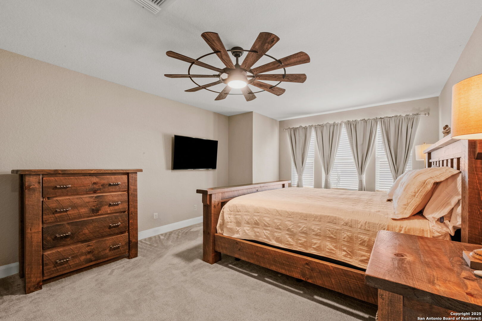 4009 Legend Pond