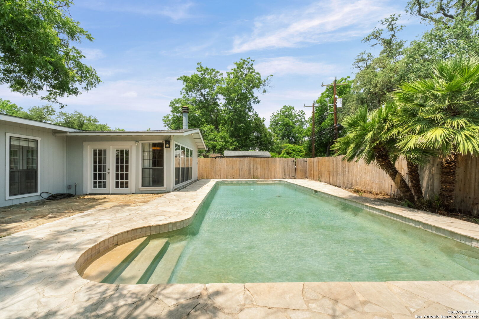 219 Ridgehaven