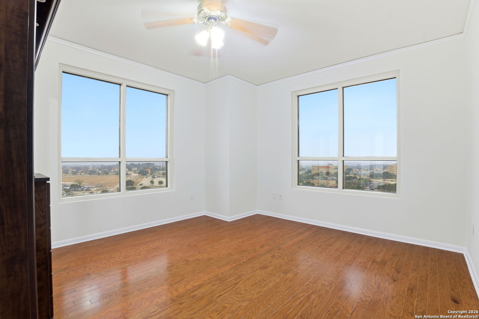 1 TOWERS PARK LN 1512