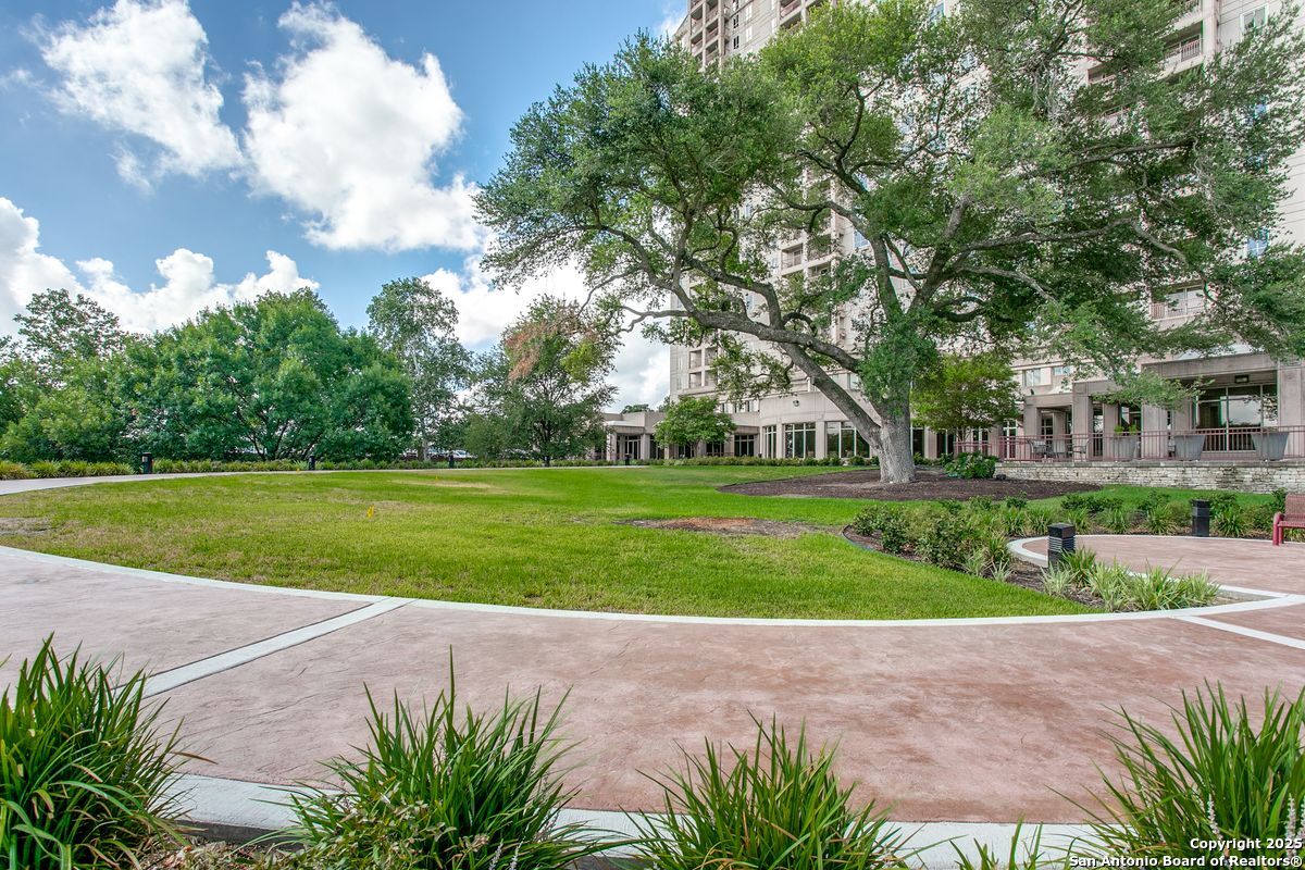 1 Towers Park 1001
