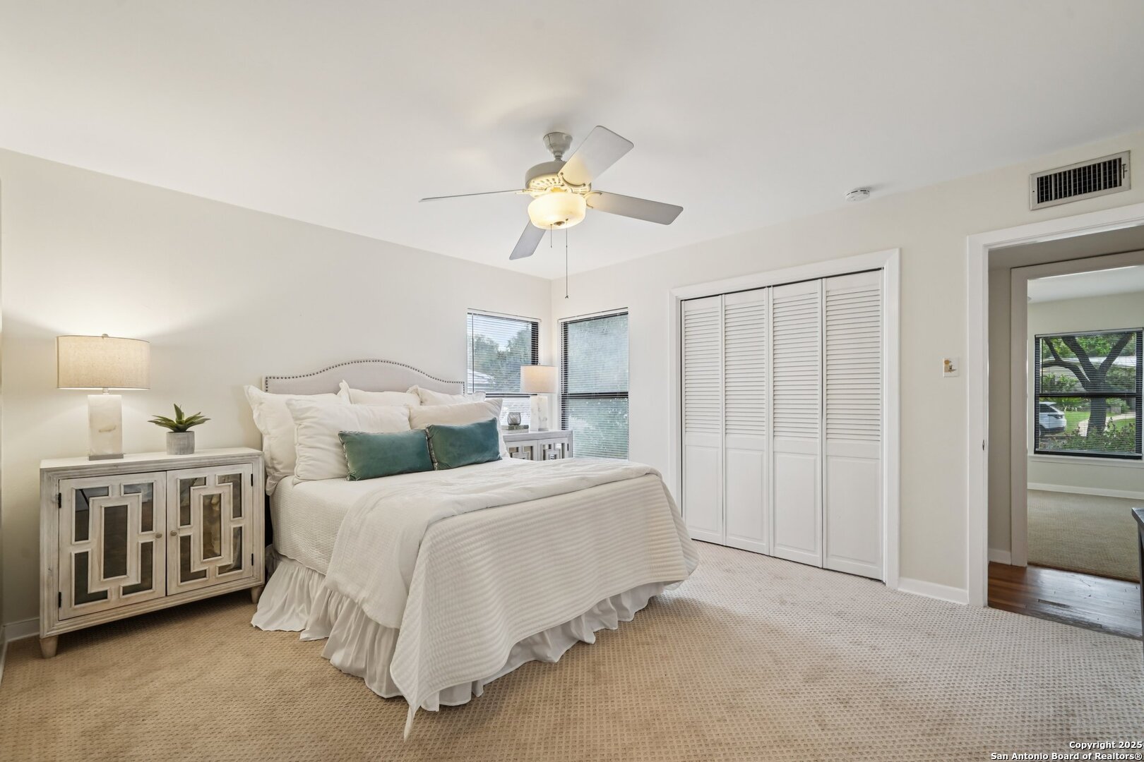 419 Woodcrest Dr
