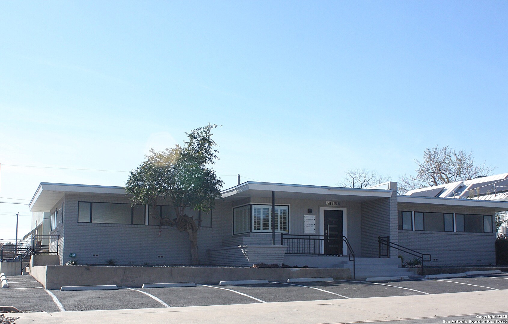 2621 Main D