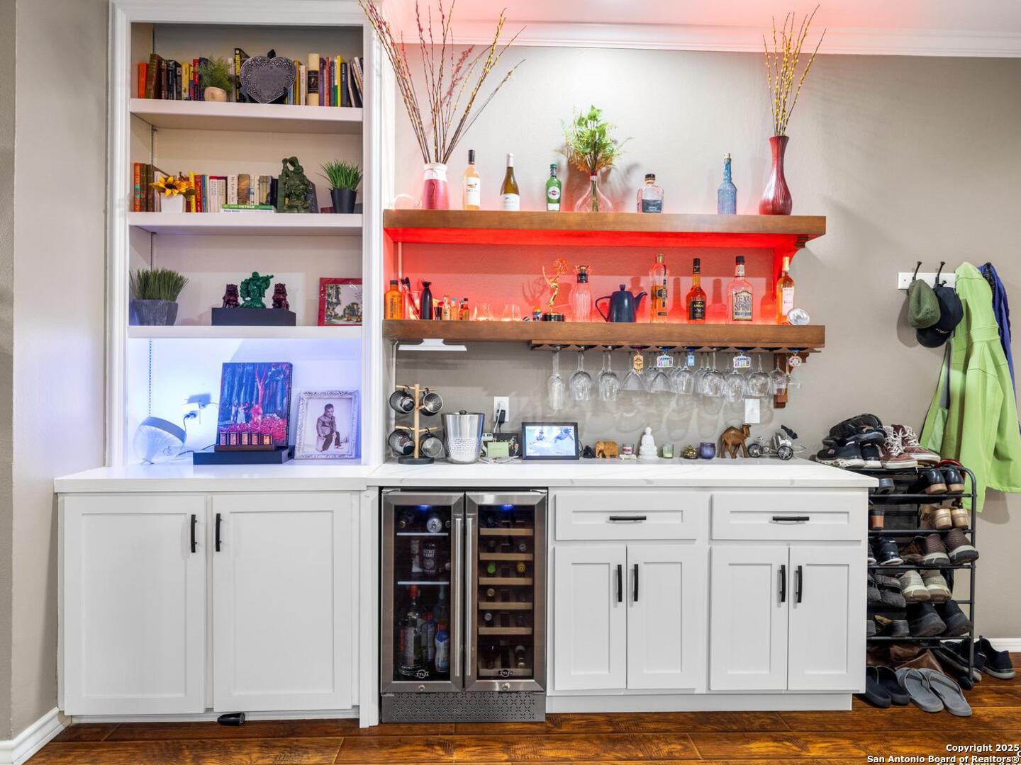 7707 Broadway 17