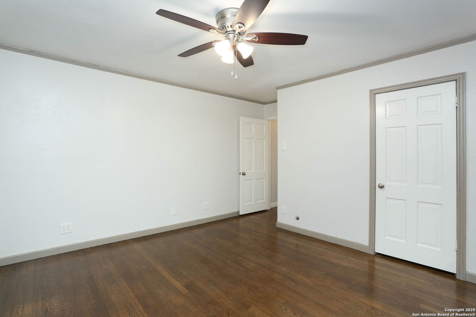 309 E Melrose