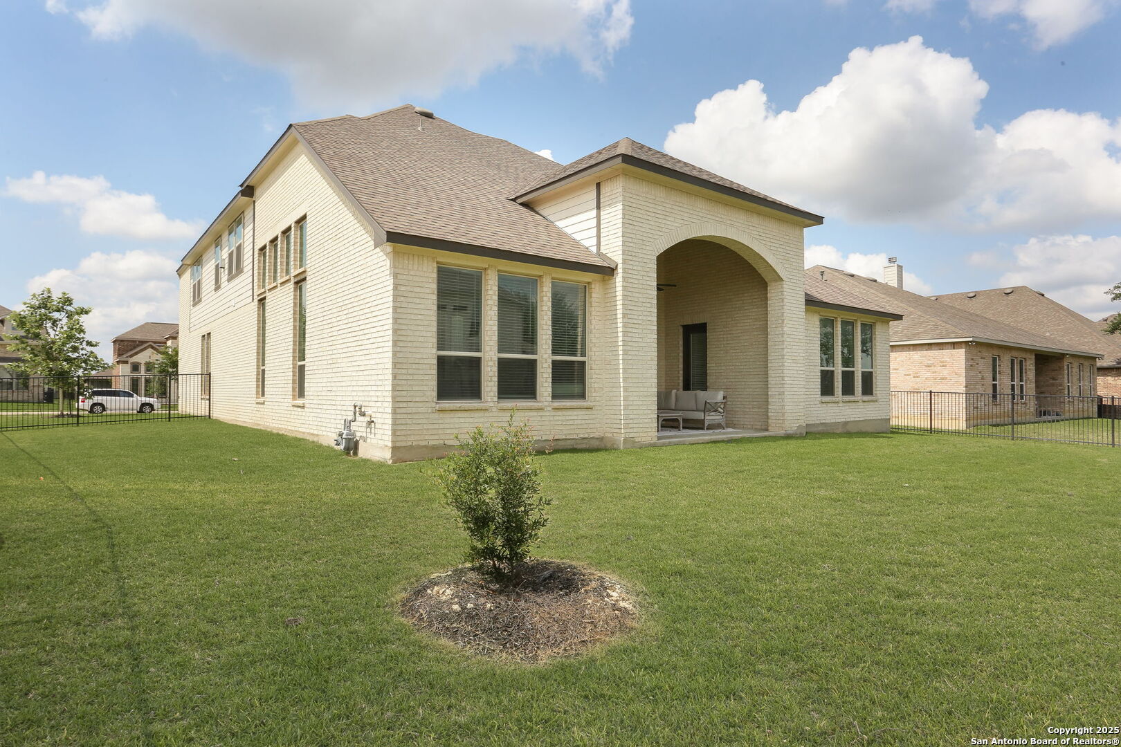 129 Wildrose Hill