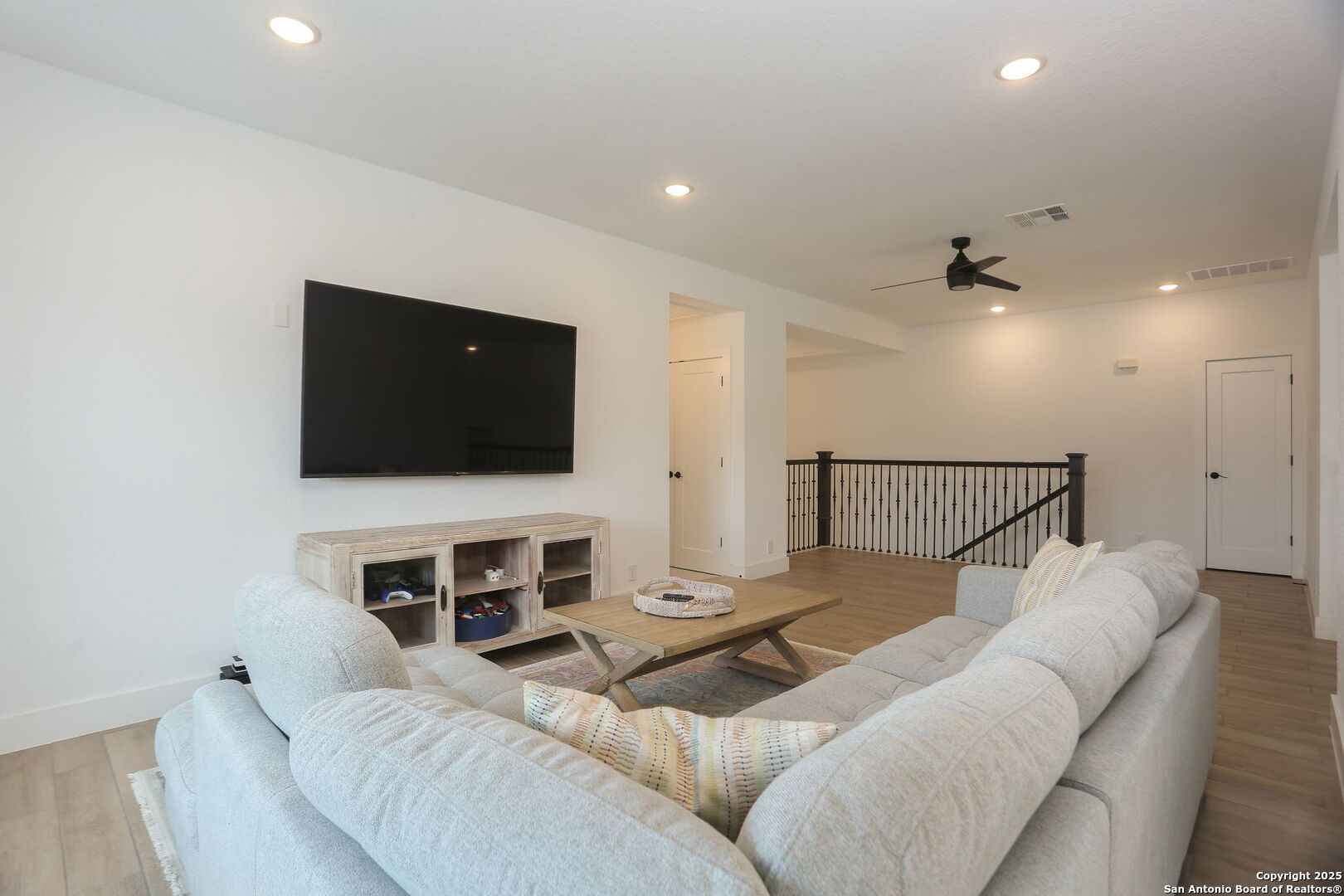 129 Wildrose Hill