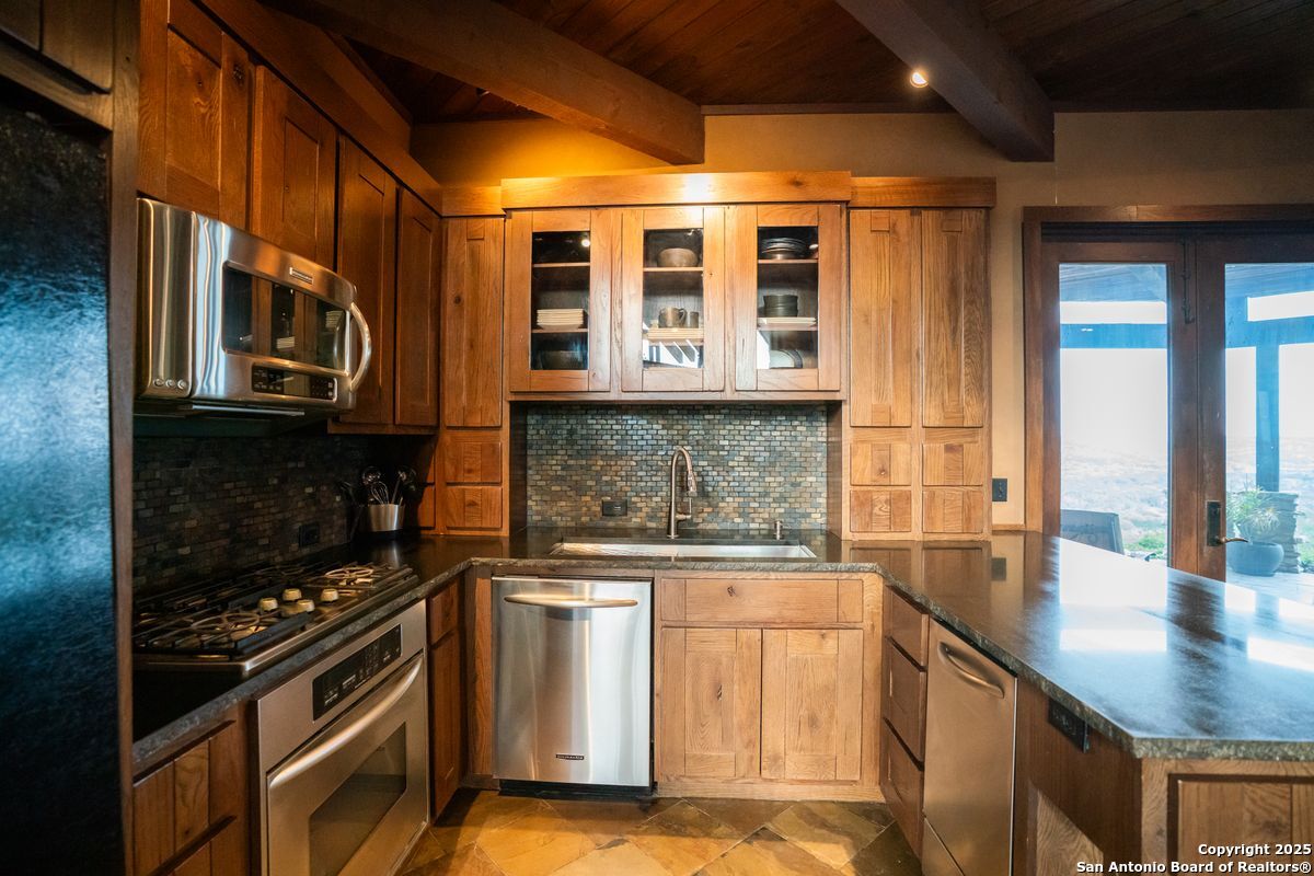 225 Valley View Ranch
