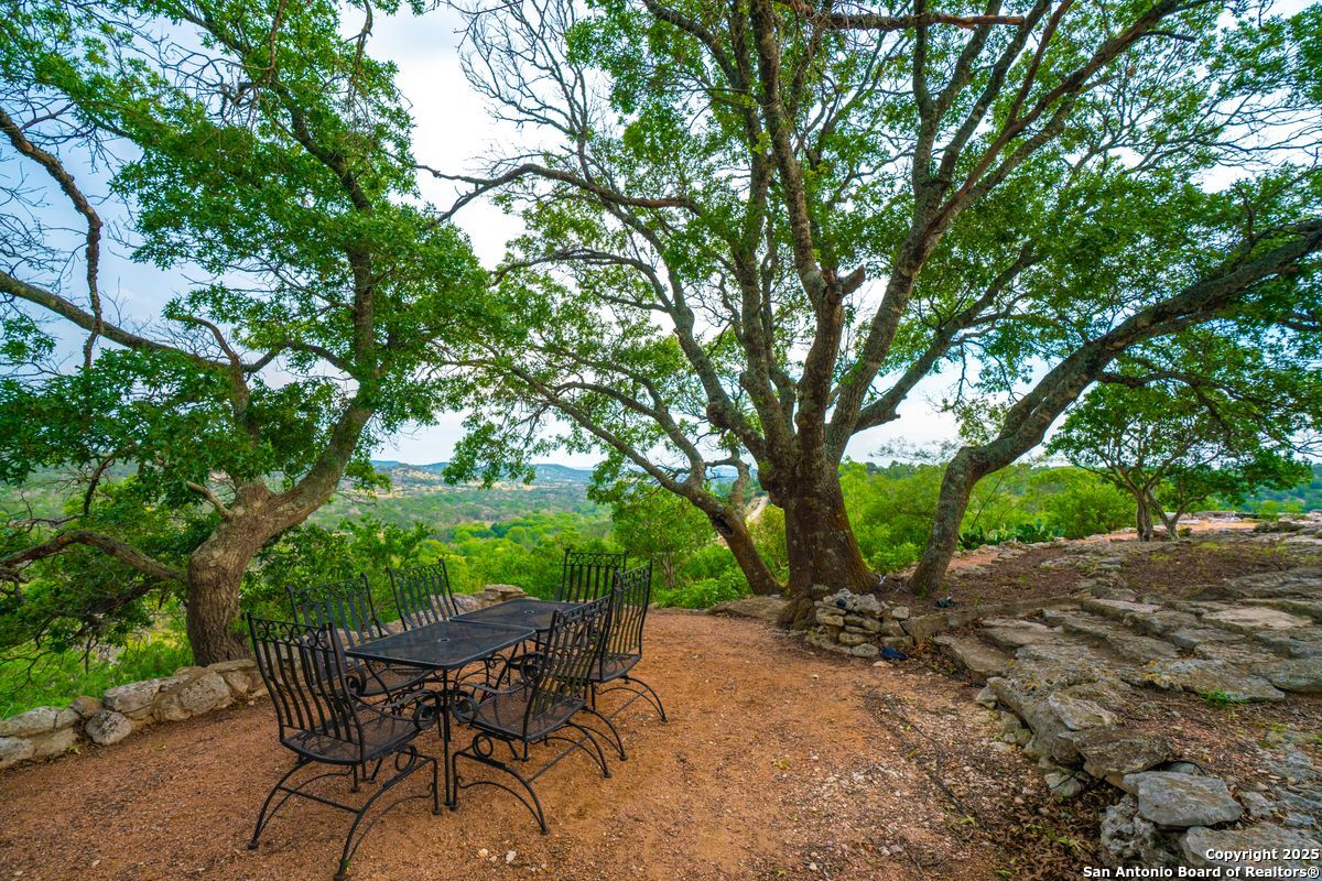 225 Valley View Ranch