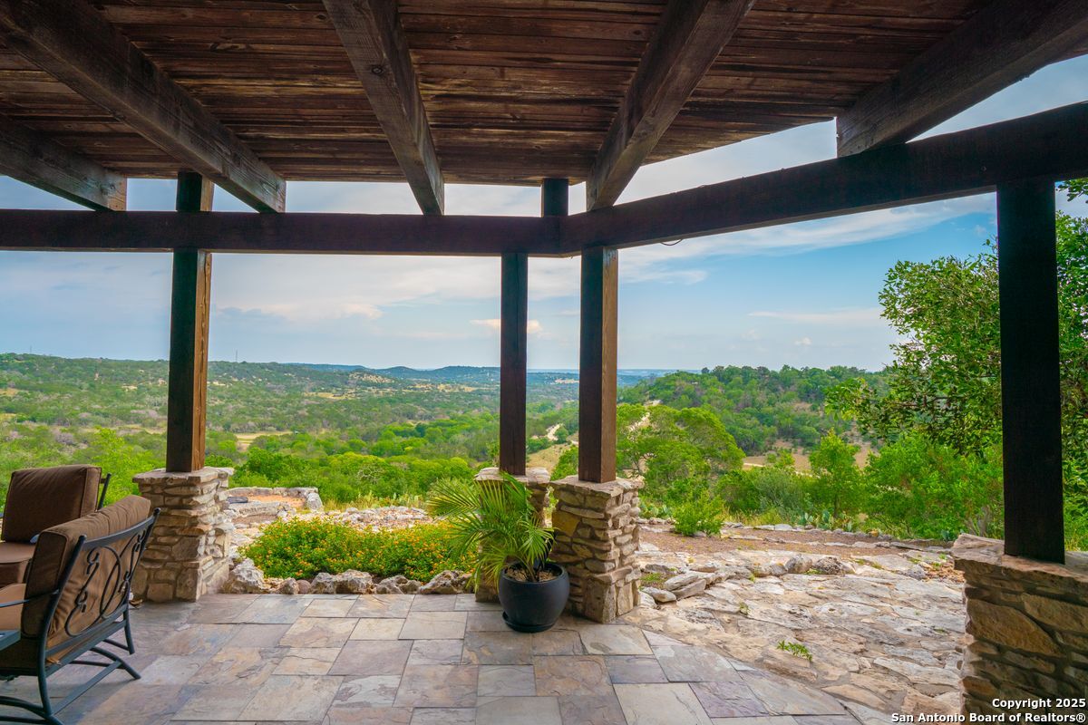 225 Valley View Ranch