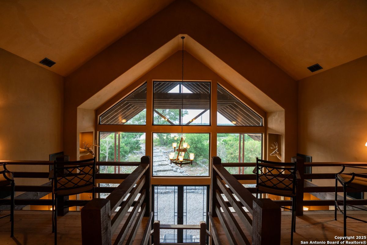 225 Valley View Ranch