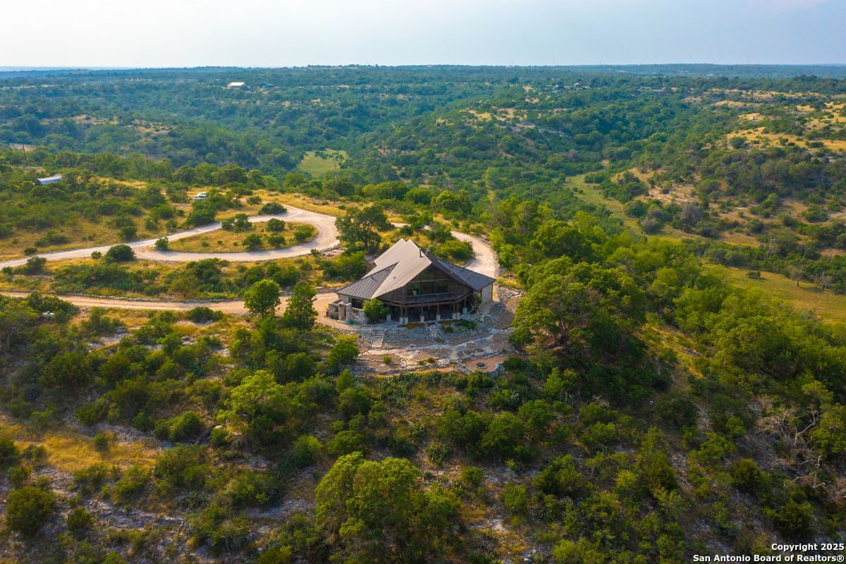 225 Valley View Ranch