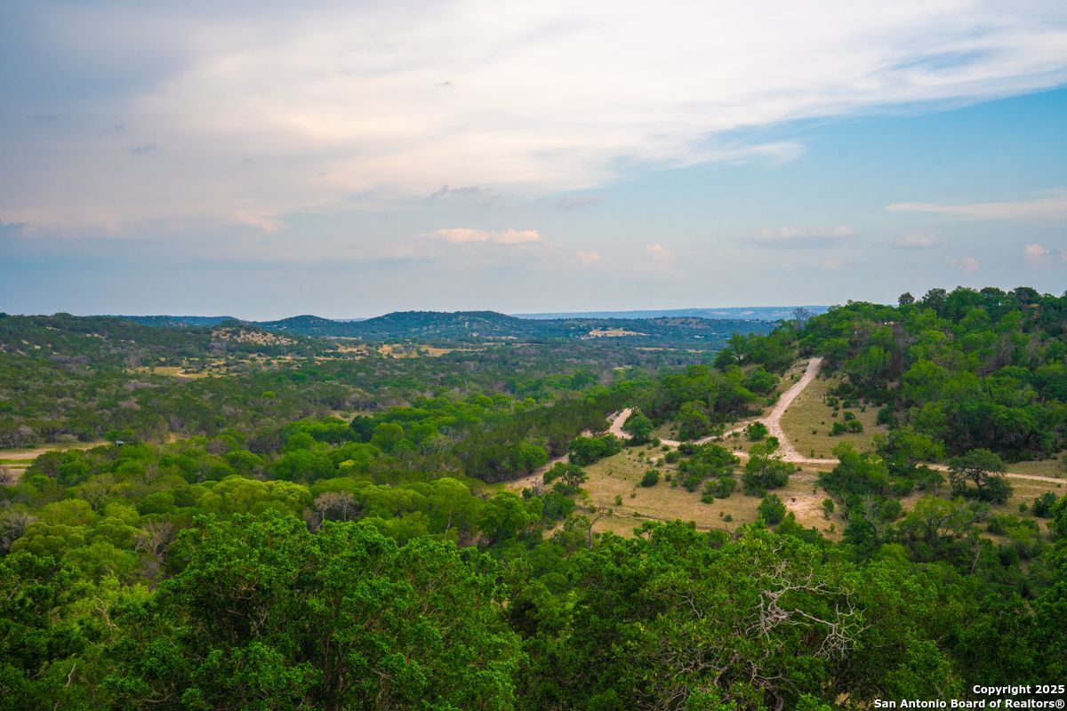 225 Valley View Ranch