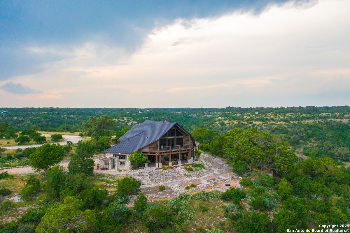 225 Valley View Ranch
