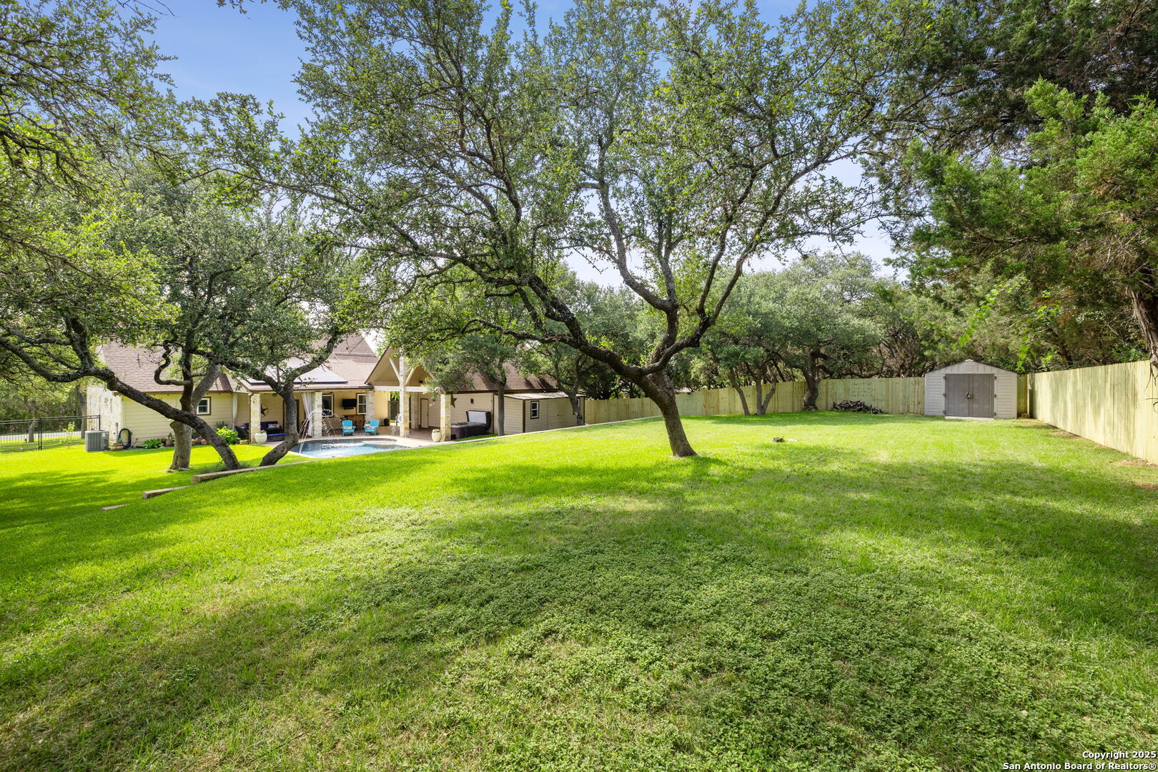 27322 Sherwood Forest Dr