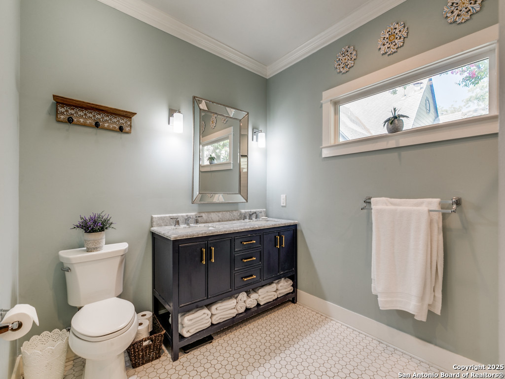 425 W Gramercy