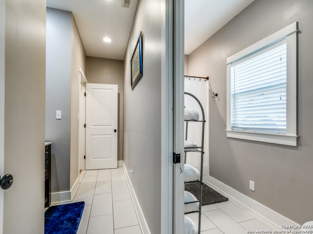 425 W Gramercy