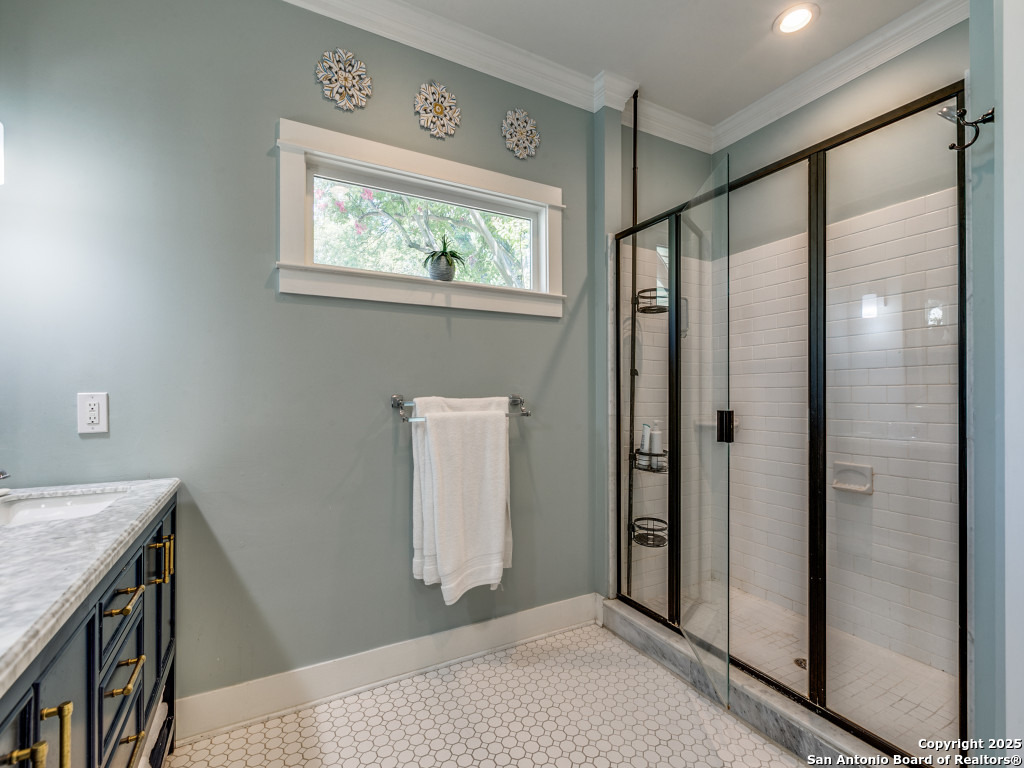 425 W Gramercy