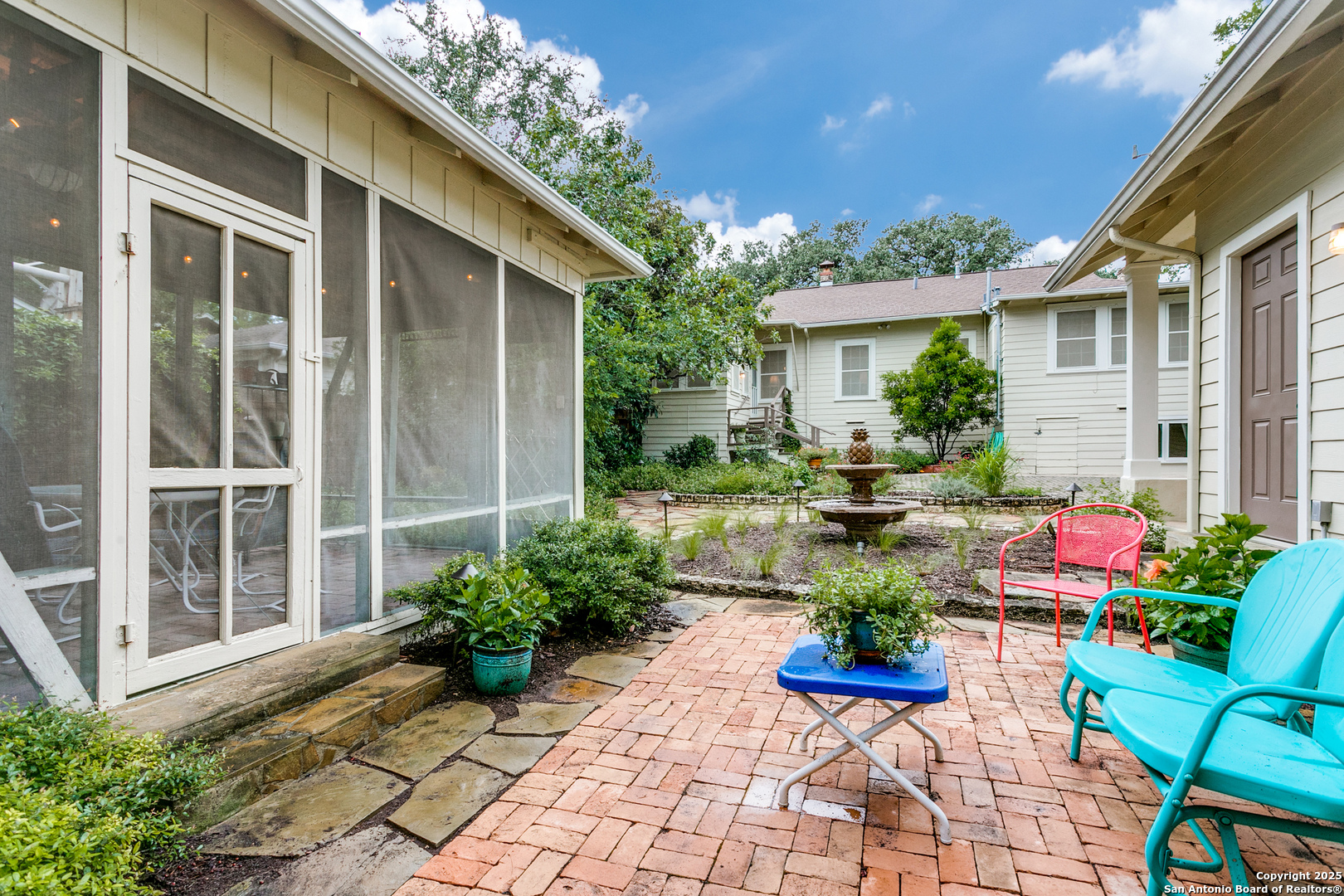 158 Laurel Heights
