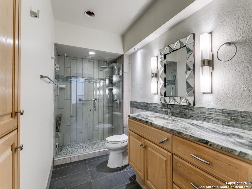 1 Towers Park APT 1