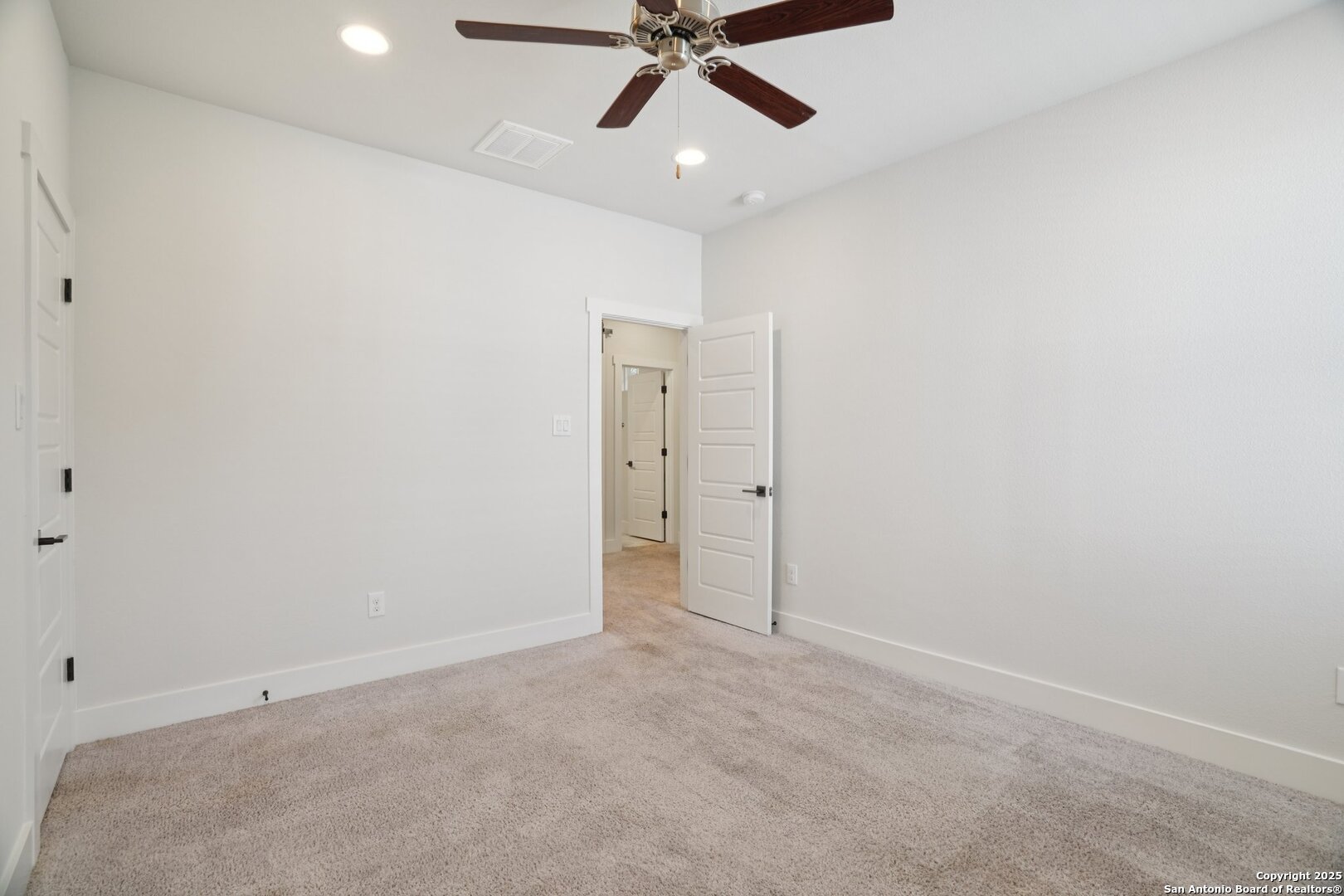140 Claremont 101