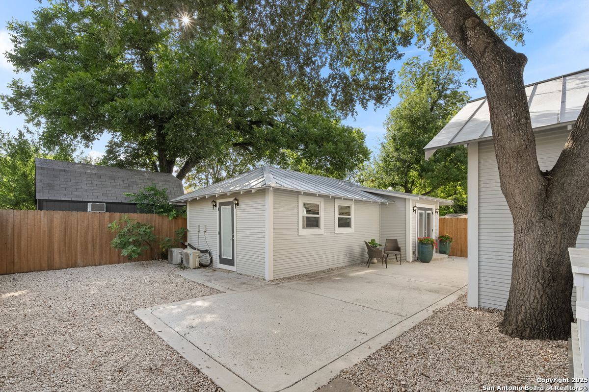 510 Adams St.