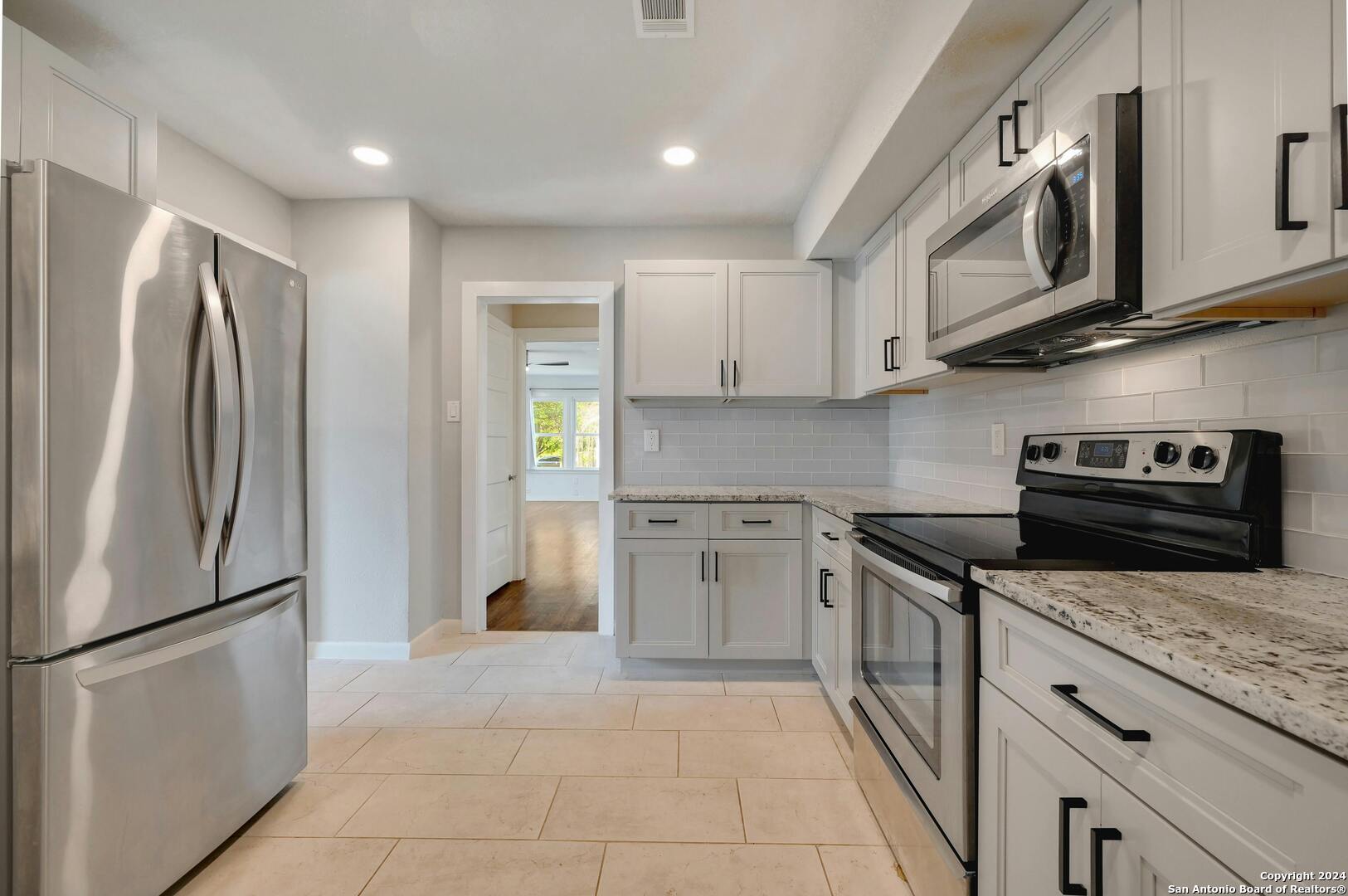 148 chevy chase
