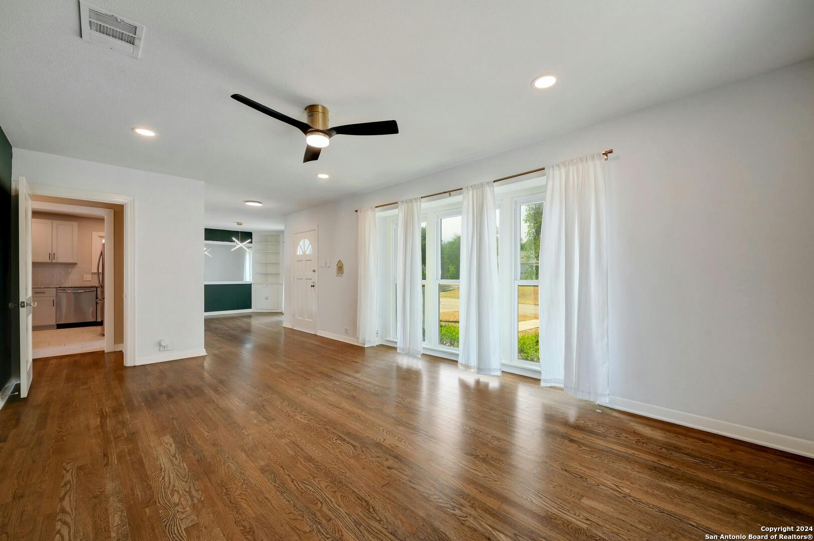 148 chevy chase